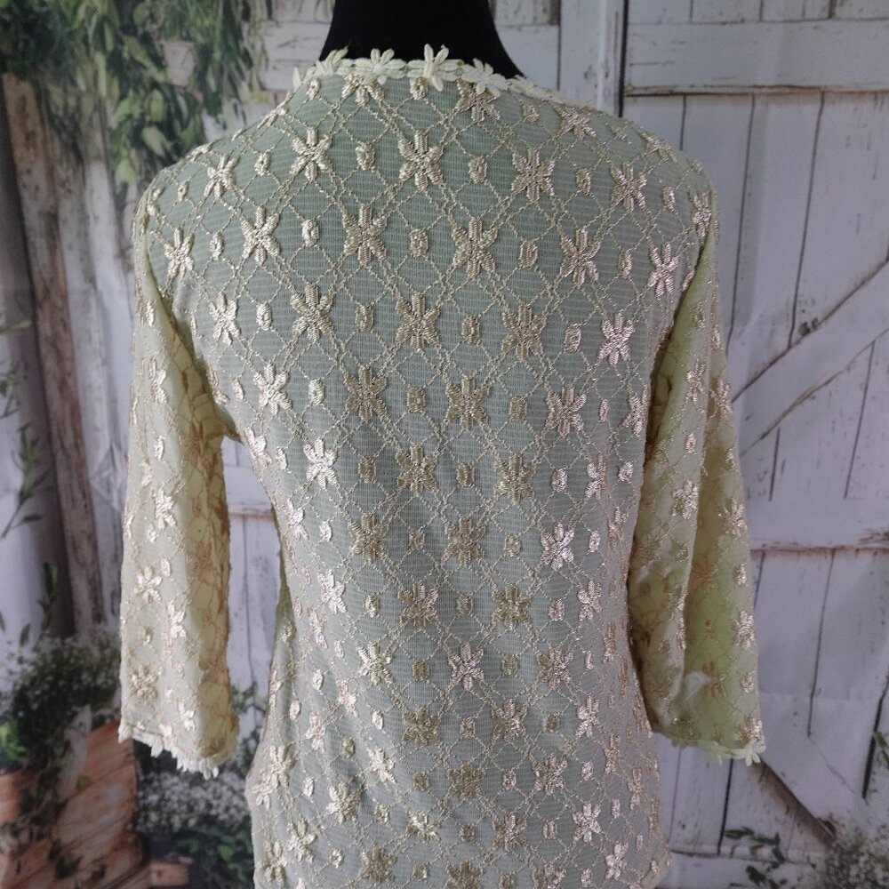 Vintage Cardigan with Daisy Embroidery all over with Daisy Applique Trim